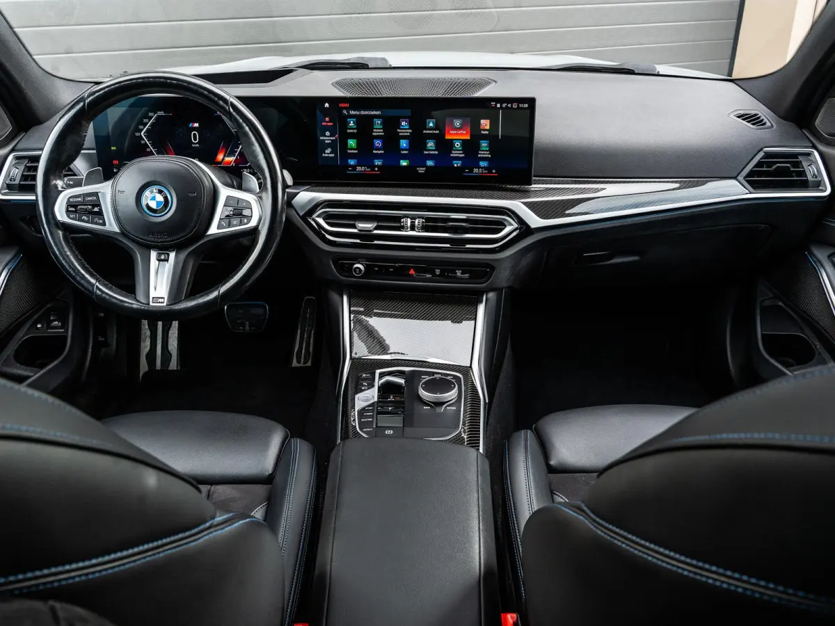 330e xDrive - M-Sport Pro l Pano l ACC l Laser l Carbon l 19''
