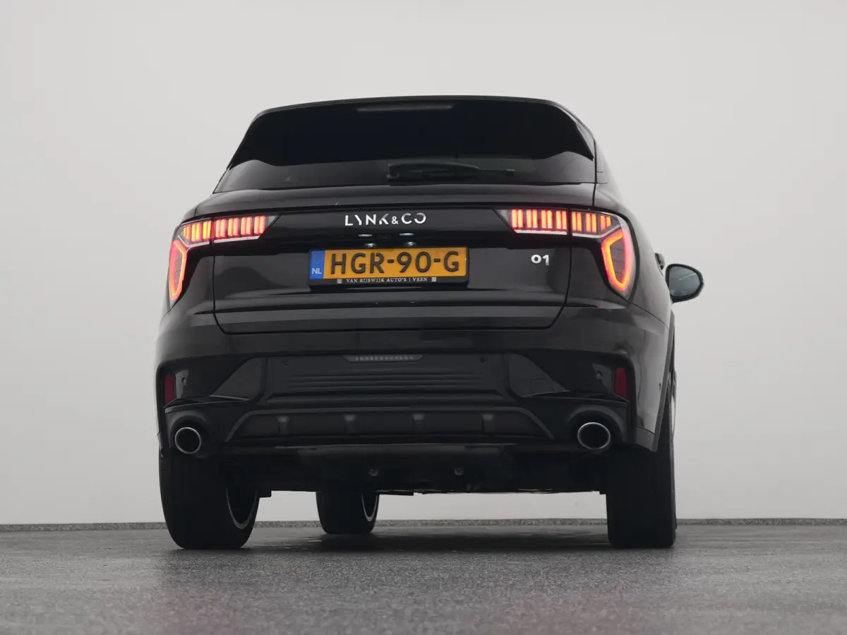 1.5 Plug-in Hybrid | 360° | BLACK | ZWARTE HEMEL | STUURVERWARMING | NLD AUTO