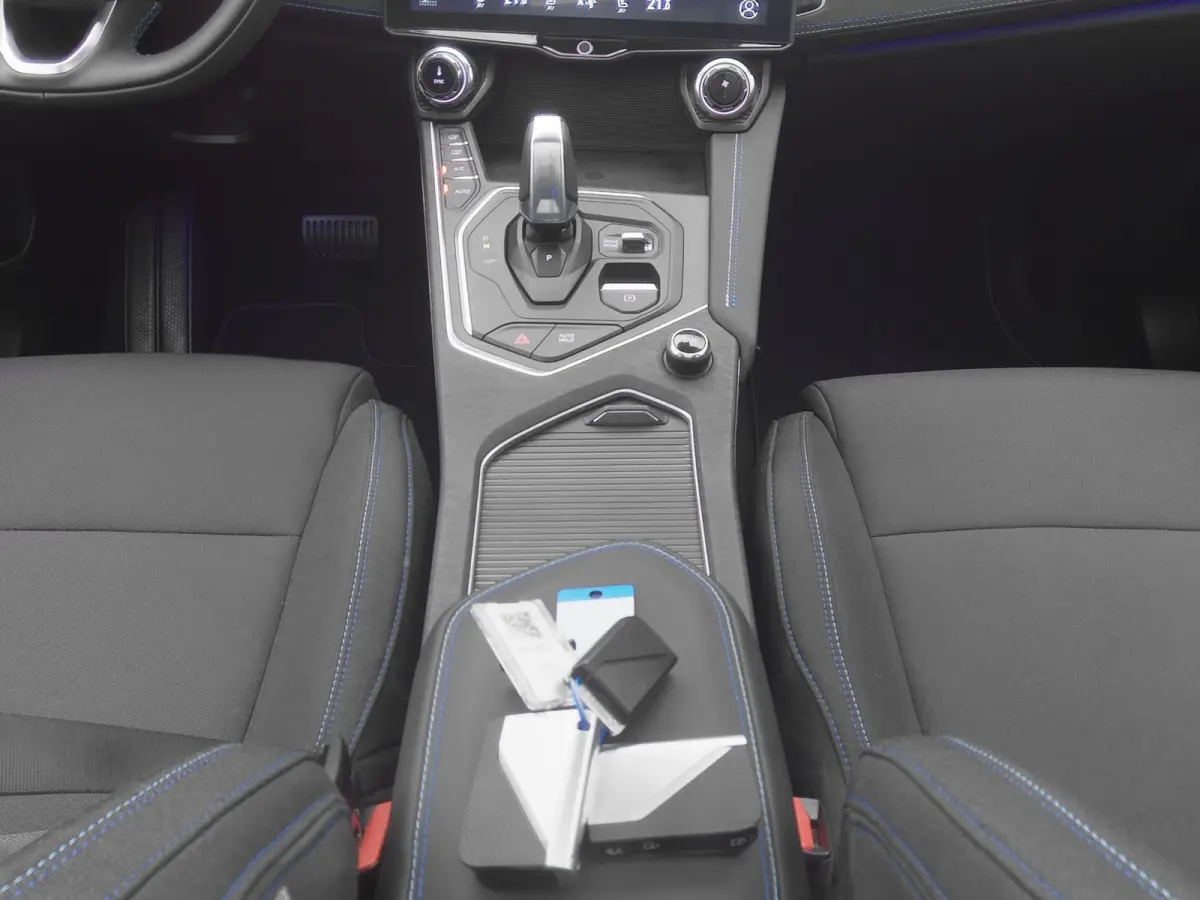 1.5 Plug-in Hybrid | 360° | BLACK | ZWARTE HEMEL | STUURVERWARMING | NLD AUTO