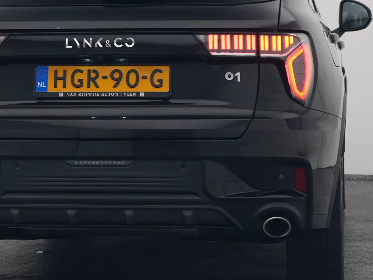 1.5 Plug-in Hybrid | 360° | BLACK | ZWARTE HEMEL | STUURVERWARMING | NLD AUTO