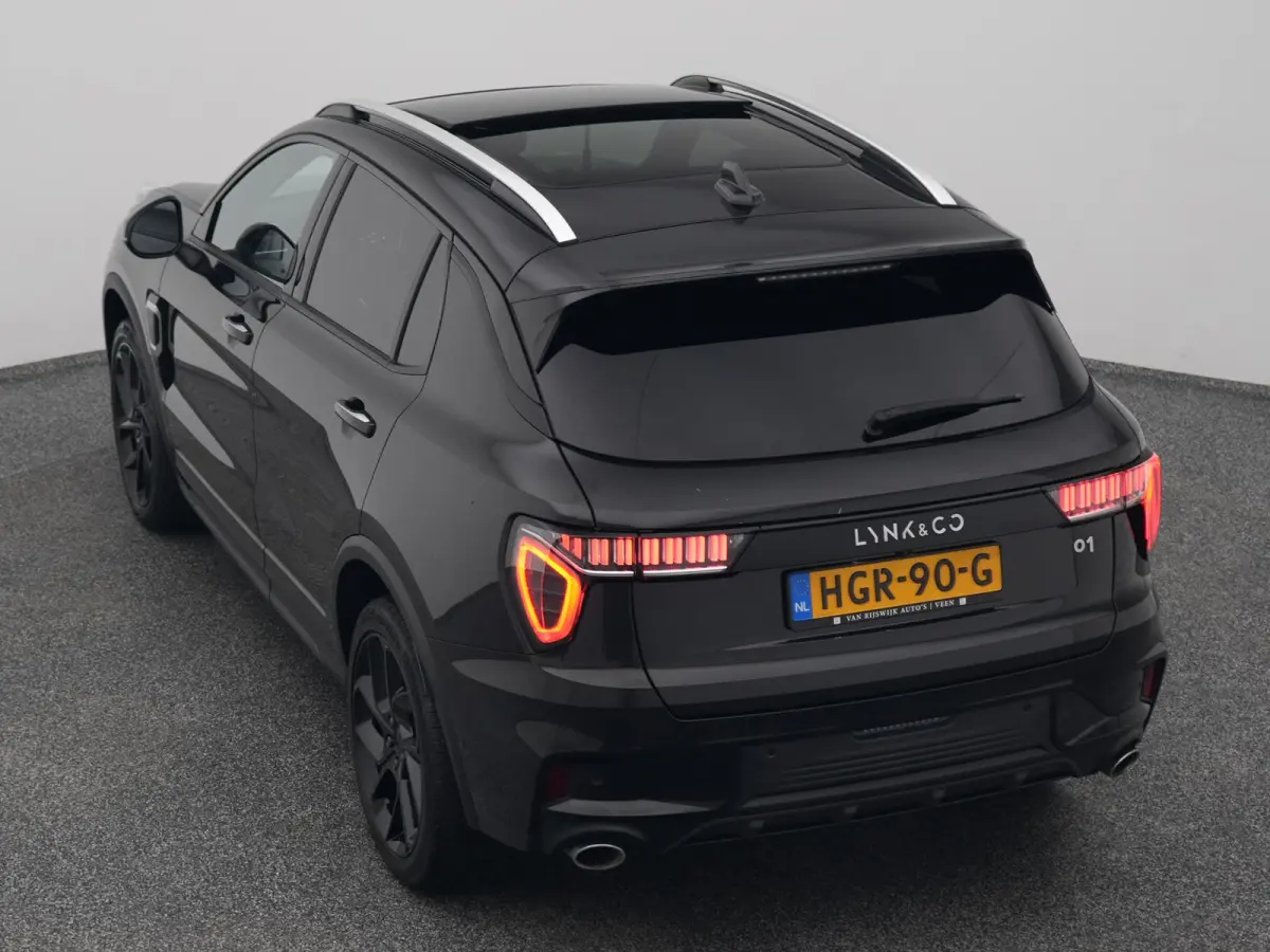 1.5 Plug-in Hybrid | 360° | BLACK | ZWARTE HEMEL | STUURVERWARMING | NLD AUTO