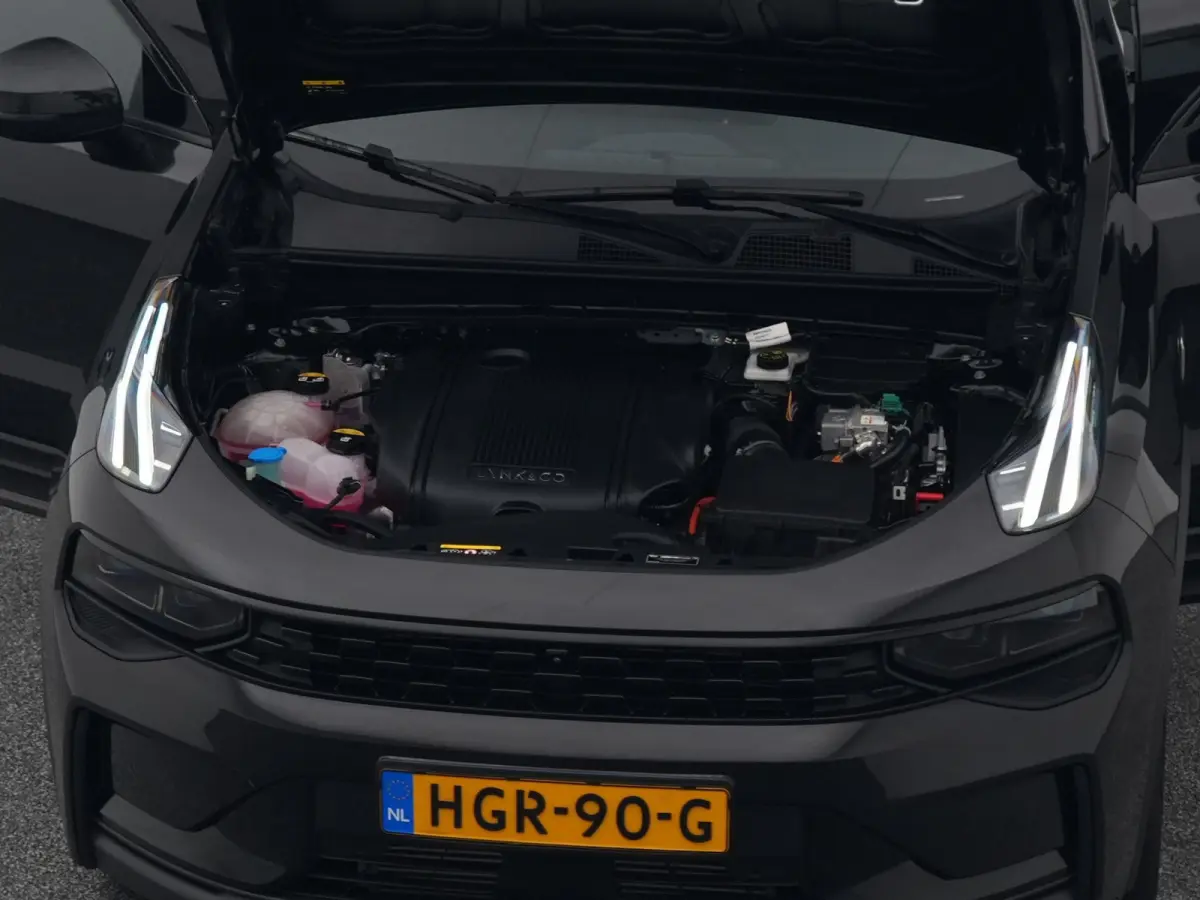 1.5 Plug-in Hybrid | 360° | BLACK | ZWARTE HEMEL | STUURVERWARMING | NLD AUTO