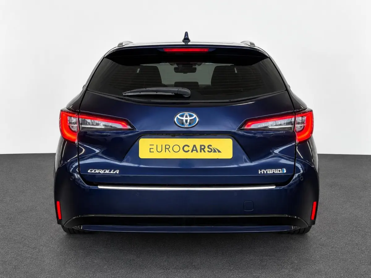 1.8 Hybrid Dynamic Navigatie Apple CarPlay Android Auto Camera Parkeerhulp Adaptive Cruise Control Stuurverwarming Climate Control Lichmetalen velgen