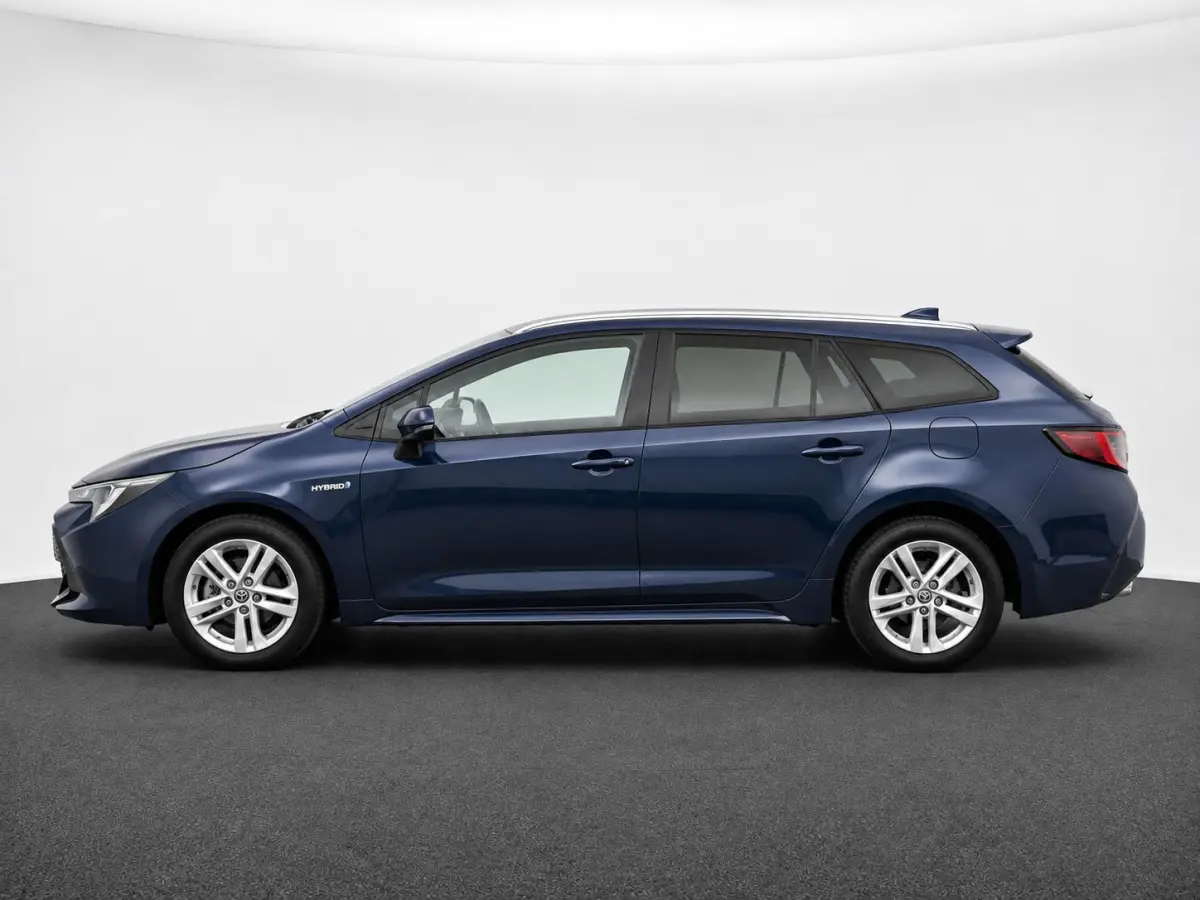 1.8 Hybrid Dynamic Navigatie Apple CarPlay Android Auto Camera Parkeerhulp Adaptive Cruise Control Stuurverwarming Climate Control Lichmetalen velgen