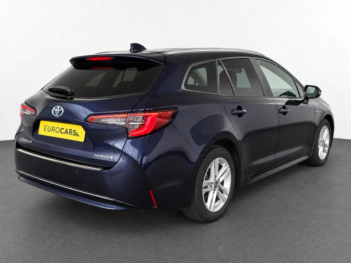 1.8 Hybrid Dynamic Navigatie Apple CarPlay Android Auto Camera Parkeerhulp Adaptive Cruise Control Stuurverwarming Climate Control Lichmetalen velgen