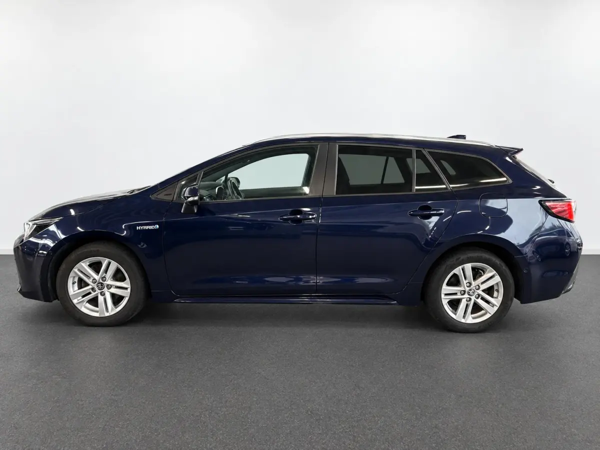 1.8 Hybrid Dynamic Navigatie Apple CarPlay Android Auto Camera Parkeerhulp Adaptive Cruise Control Stuurverwarming Climate Control Lichmetalen velgen