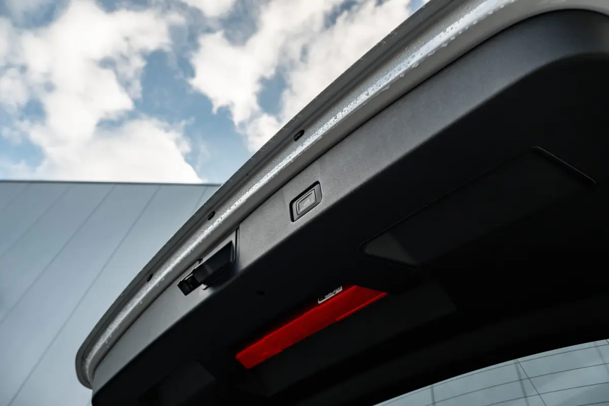 S edition Competition | Achterklep, automatisch bedienbaar | Achteruitrijcamera | Adaptive cruise control