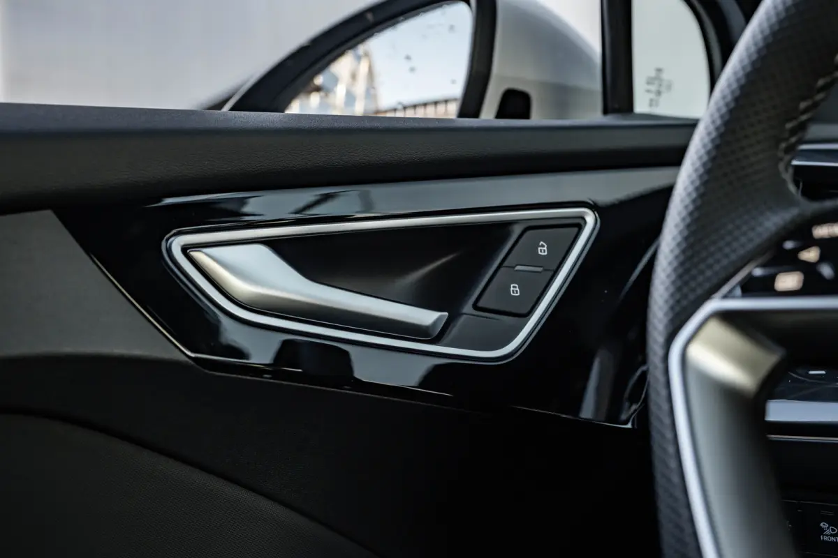 S edition Competition | Achterklep, automatisch bedienbaar | Achteruitrijcamera | Adaptive cruise control