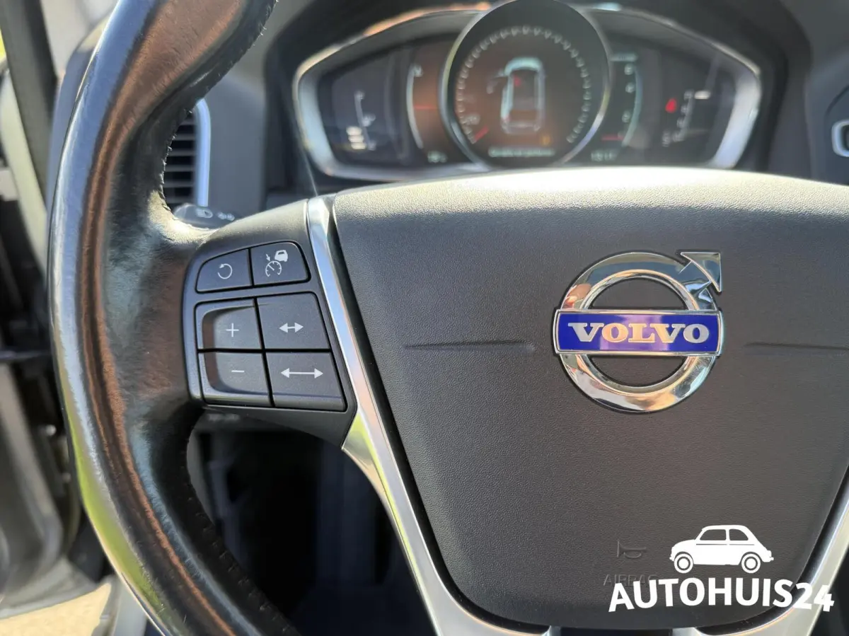2.0 T5 FWD Summum ACC|PANODAK|KEYLESS|NL-AUTO|TREKHAAK