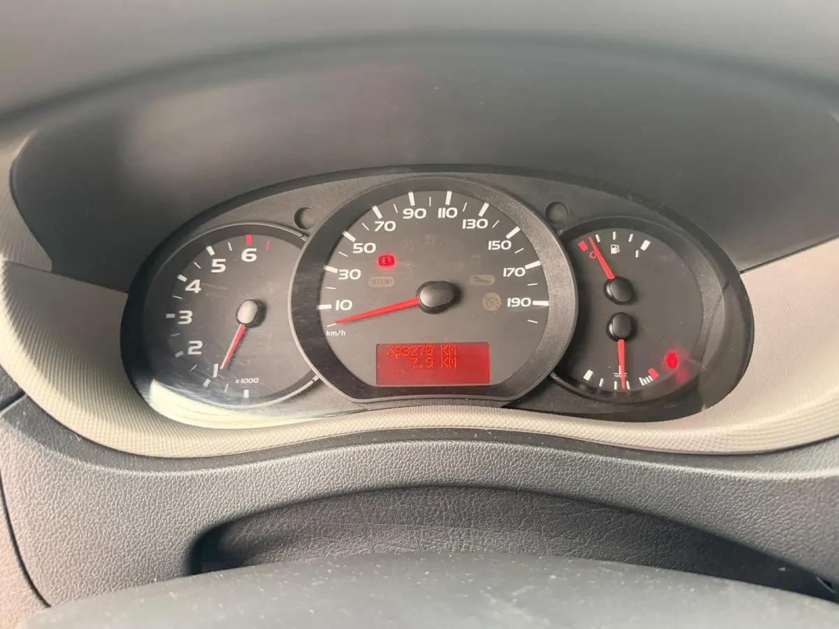 T35 2.3 dCi L4 DL Oprijwagen