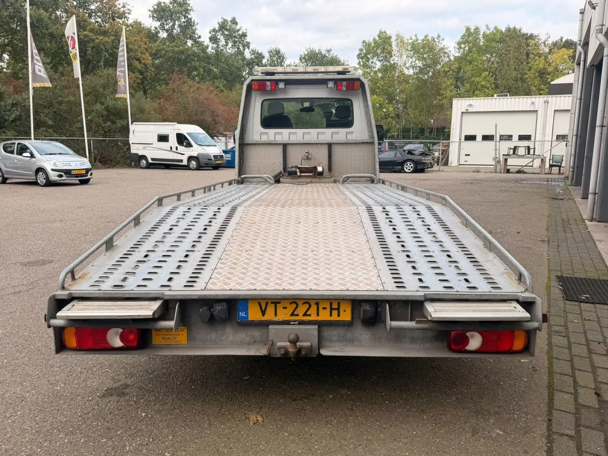 T35 2.3 dCi L4 DL Oprijwagen