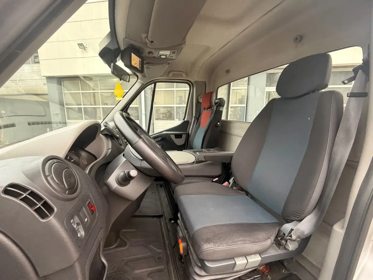 T35 2.3 dCi L4 DL Oprijwagen