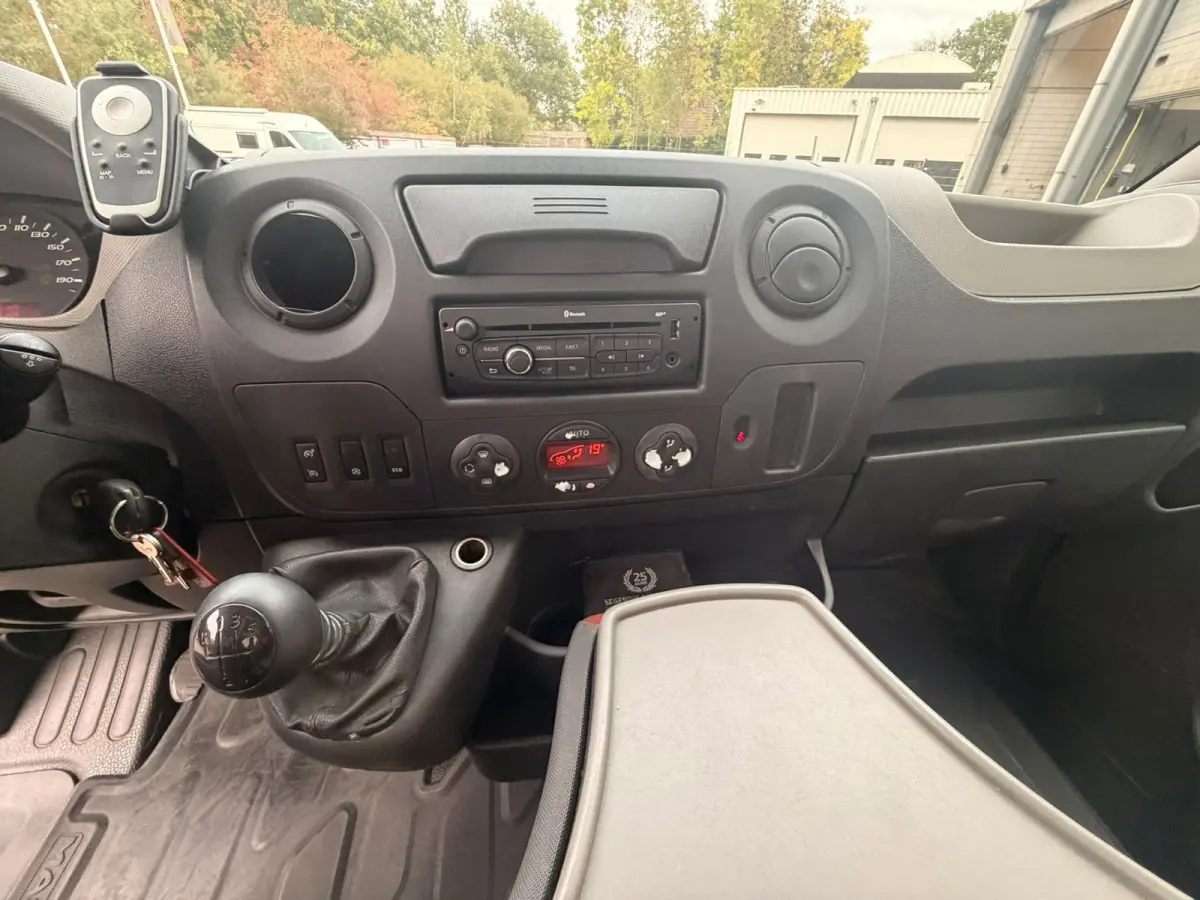 T35 2.3 dCi L4 DL Oprijwagen