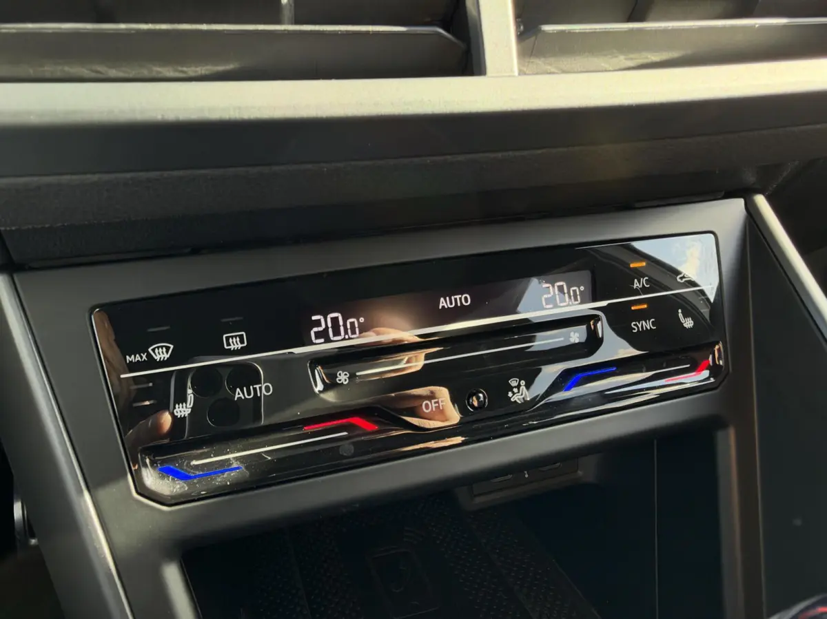 1.0 TSI R-Line Business|Trekhaak|NL-Auto