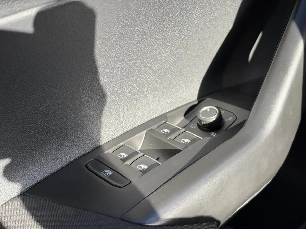 1.0 TSI R-Line Business|Trekhaak|NL-Auto