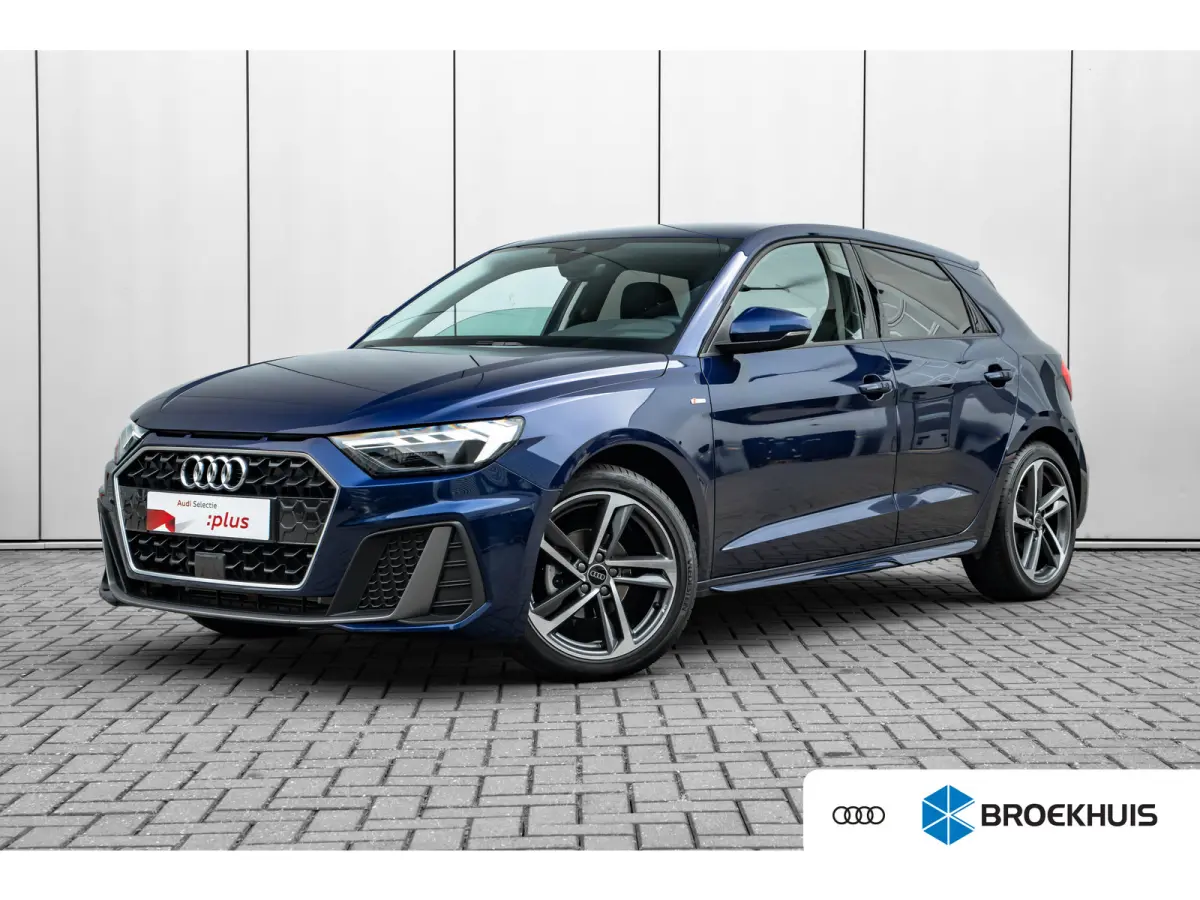 25 TFSI S edition 96 PK | Dodehoek detectie | Stoelverwarming | Adaptief Cruise Control | Privacy Glas