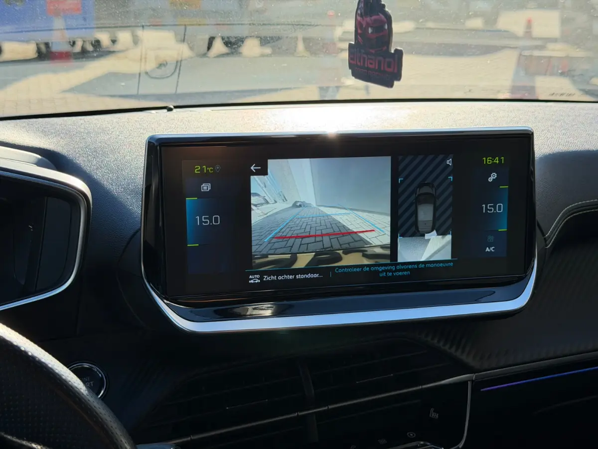 EV GT Pack 50 kWh Panorama Dak | Alcantara/Leer | Camera | Adaptieve Cruise | Stoelverwarming | 17" Lichtmetaal | Climate | Carplay | Digitaal Dashboard  | Achteruitrijcamera | Airco (automa
