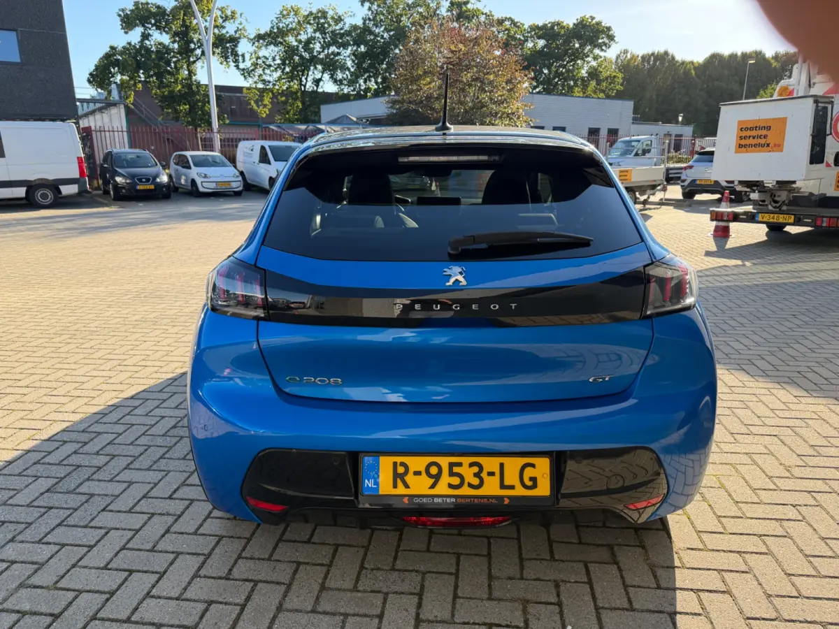 EV GT Pack 50 kWh Panorama Dak | Alcantara/Leer | Camera | Adaptieve Cruise | Stoelverwarming | 17" Lichtmetaal | Climate | Carplay | Digitaal Dashboard  | Achteruitrijcamera | Airco (automa