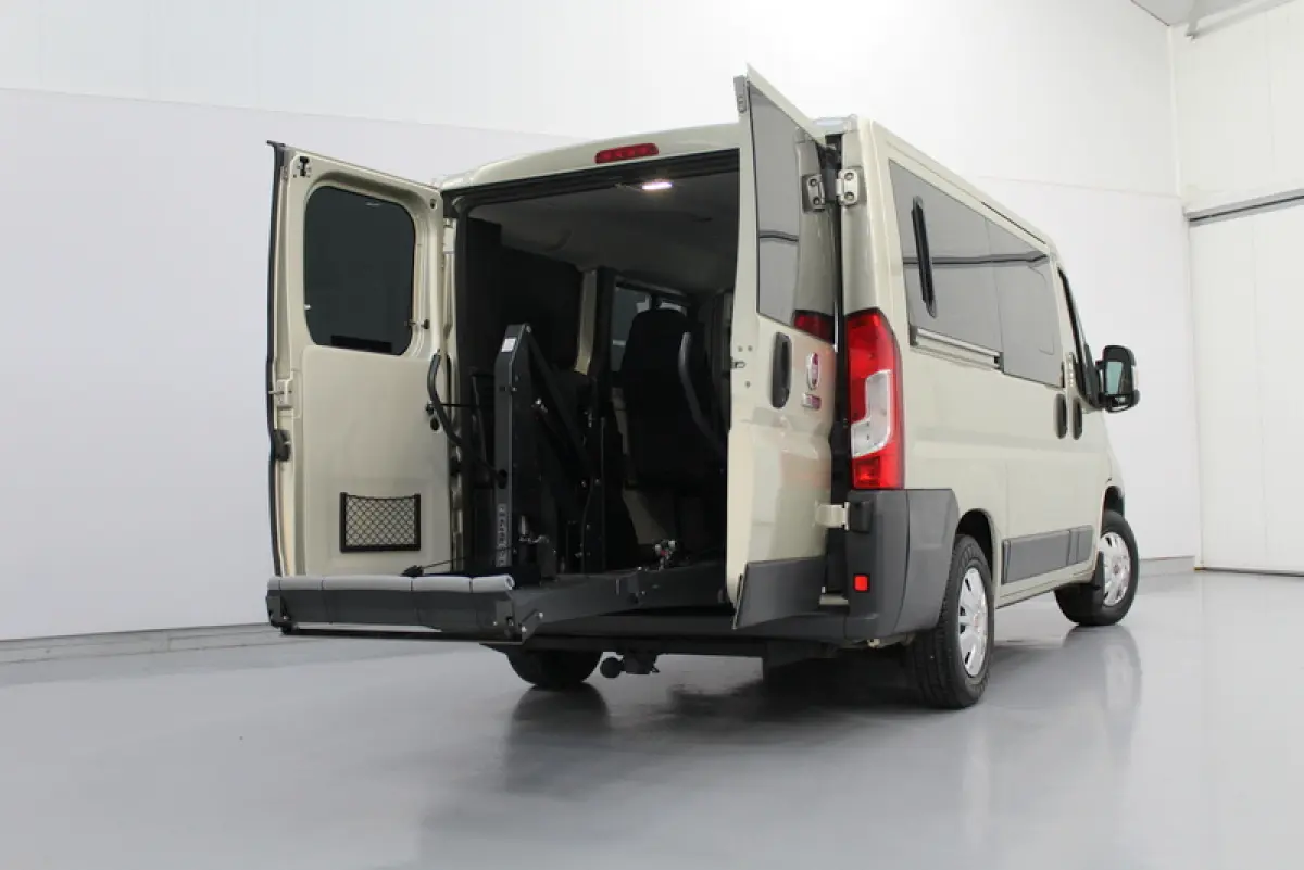 30 2.3 MultiJet L1H1, 131PK, ROLSTOELBUS MET LIFT | RIJKLAAR | AUTOMAAT | EURO 6 | 105.215 KM