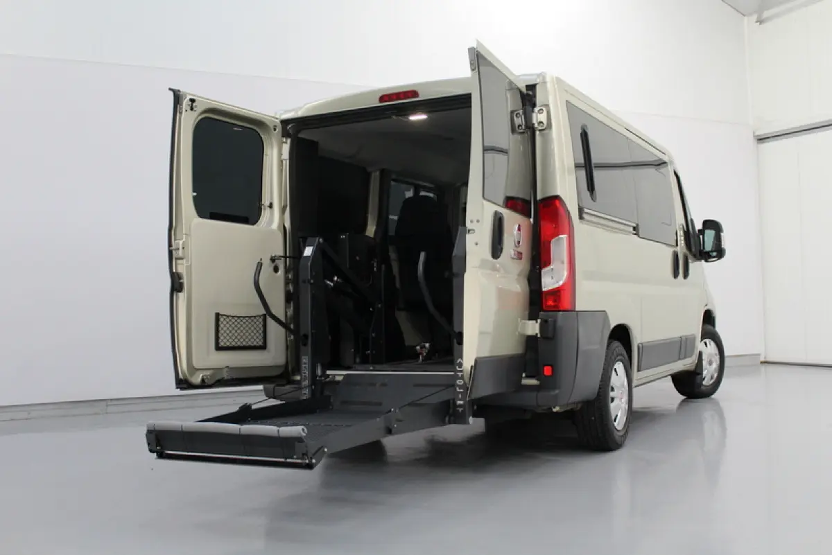 30 2.3 MultiJet L1H1, 131PK, ROLSTOELBUS MET LIFT | RIJKLAAR | AUTOMAAT | EURO 6 | 105.215 KM