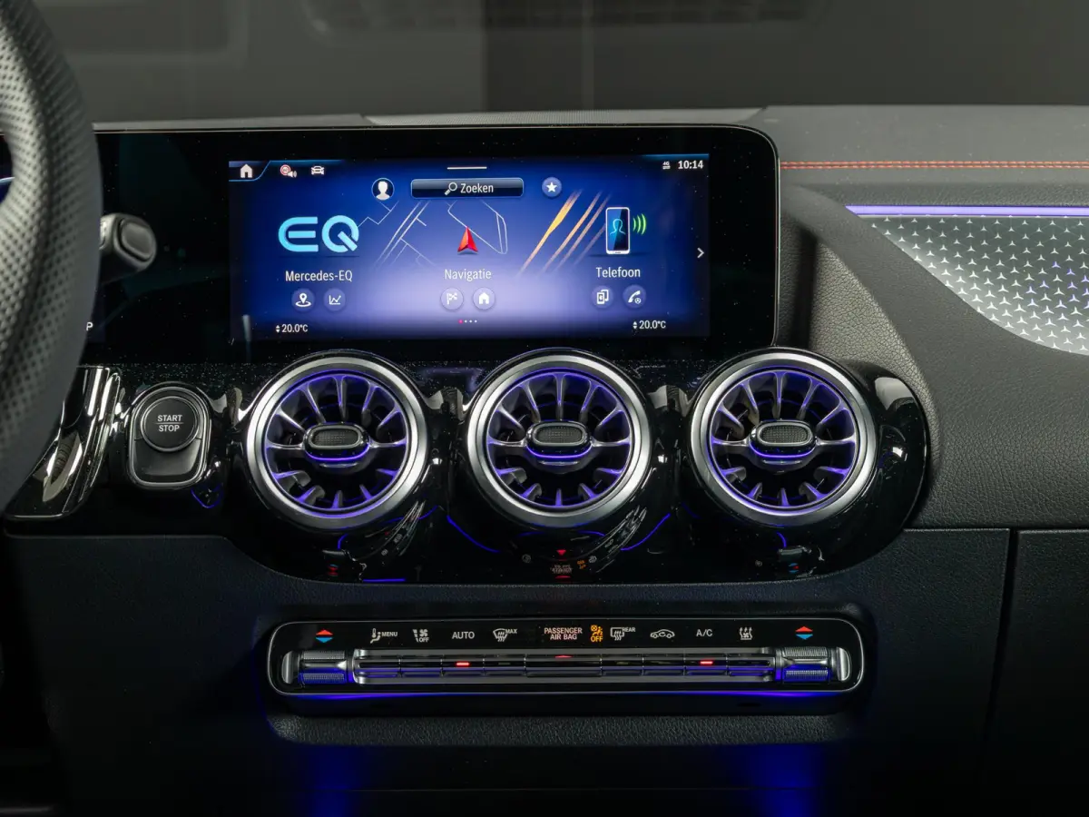 250+ Business Solution AMG 71 kWh | Panorama dak