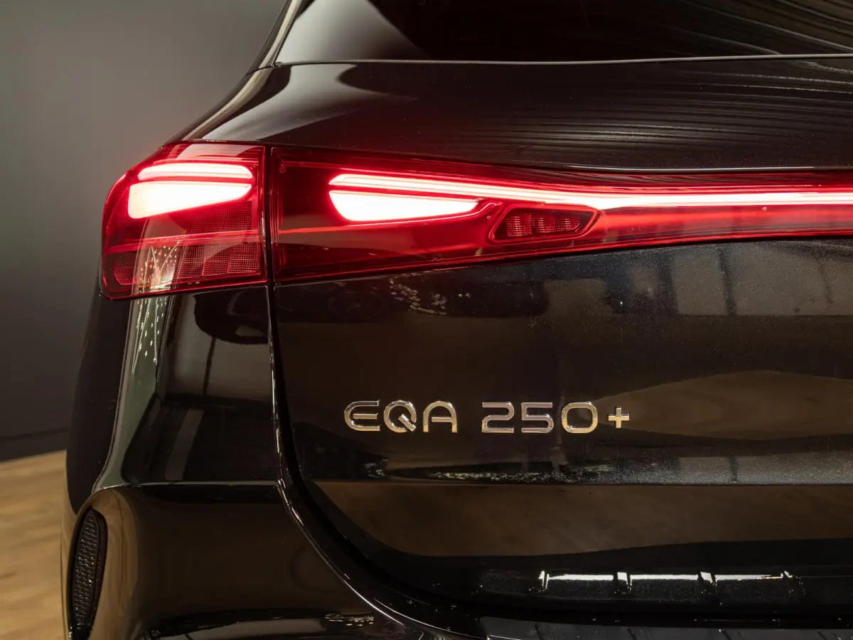 250+ Business Solution AMG 71 kWh | Panorama dak