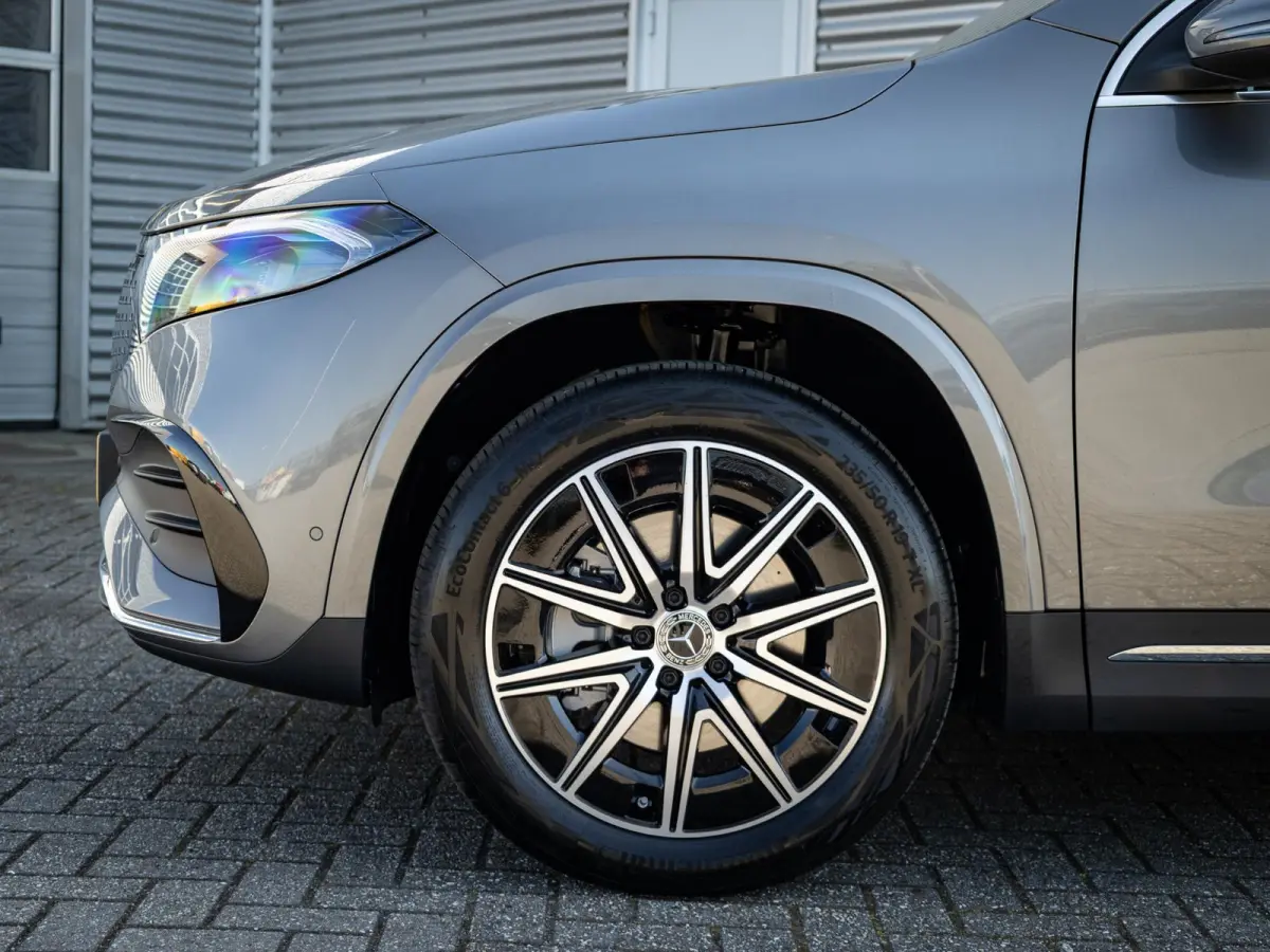 250+ Business Solution AMG 71 kWh | Panorama dak | Trekhaak