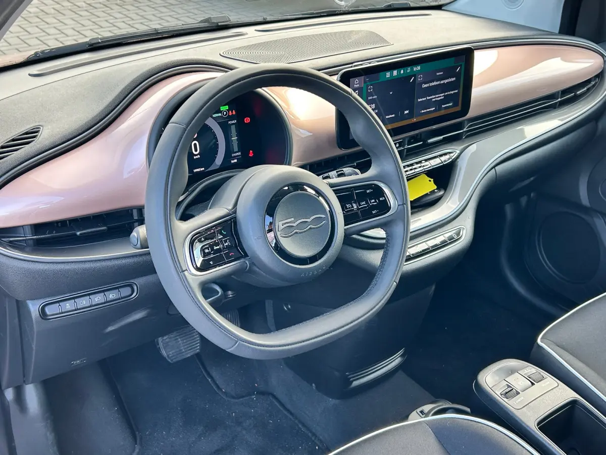 Passion 42 kWh Keyless Start | Apple CarPlay/Android Auto | Climate Controle | Cruise Controle | Lichtmetalen velgen | | Airco | Apple Carplay/Android Auto|telefoonintegratie premium | Boord