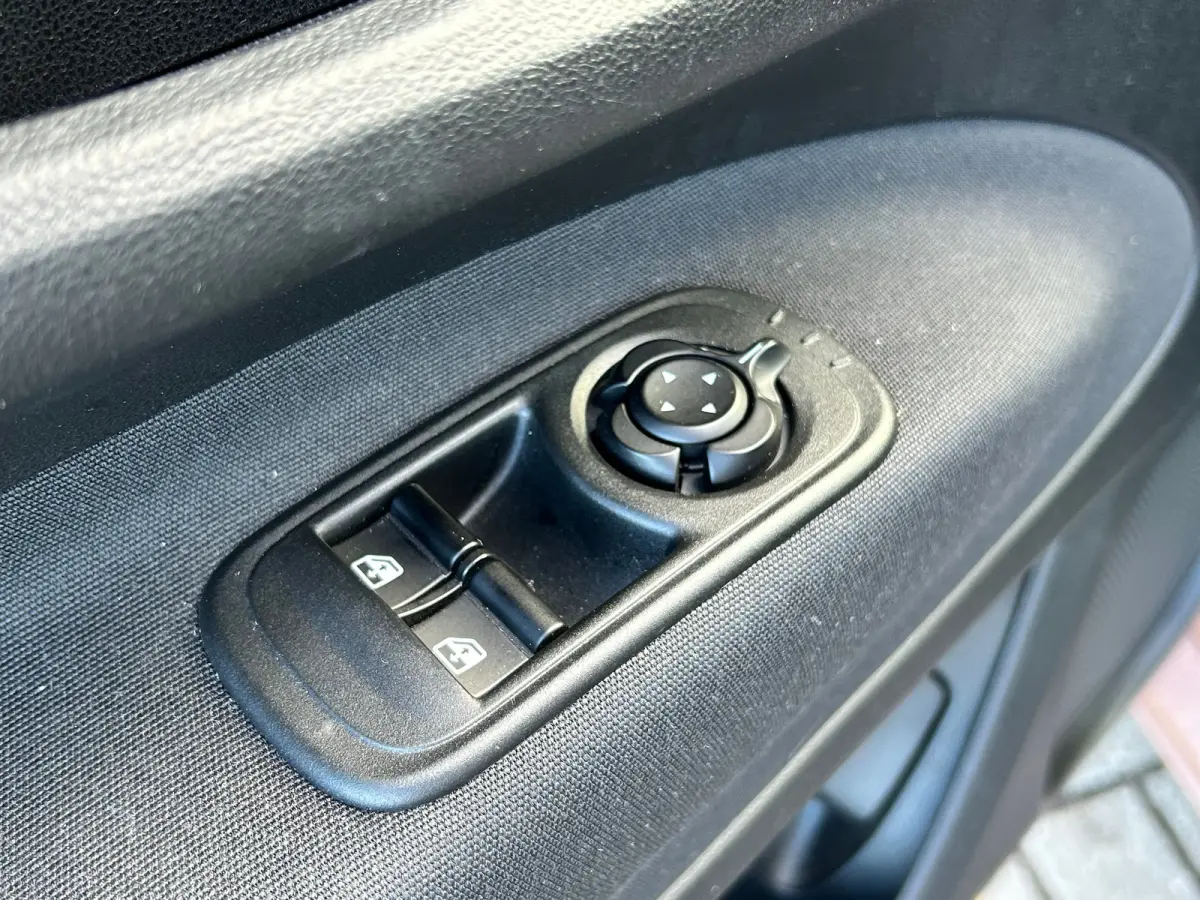 Passion 42 kWh Keyless Start | Apple CarPlay/Android Auto | Climate Controle | Cruise Controle | Lichtmetalen velgen | | Airco | Apple Carplay/Android Auto|telefoonintegratie premium | Boord