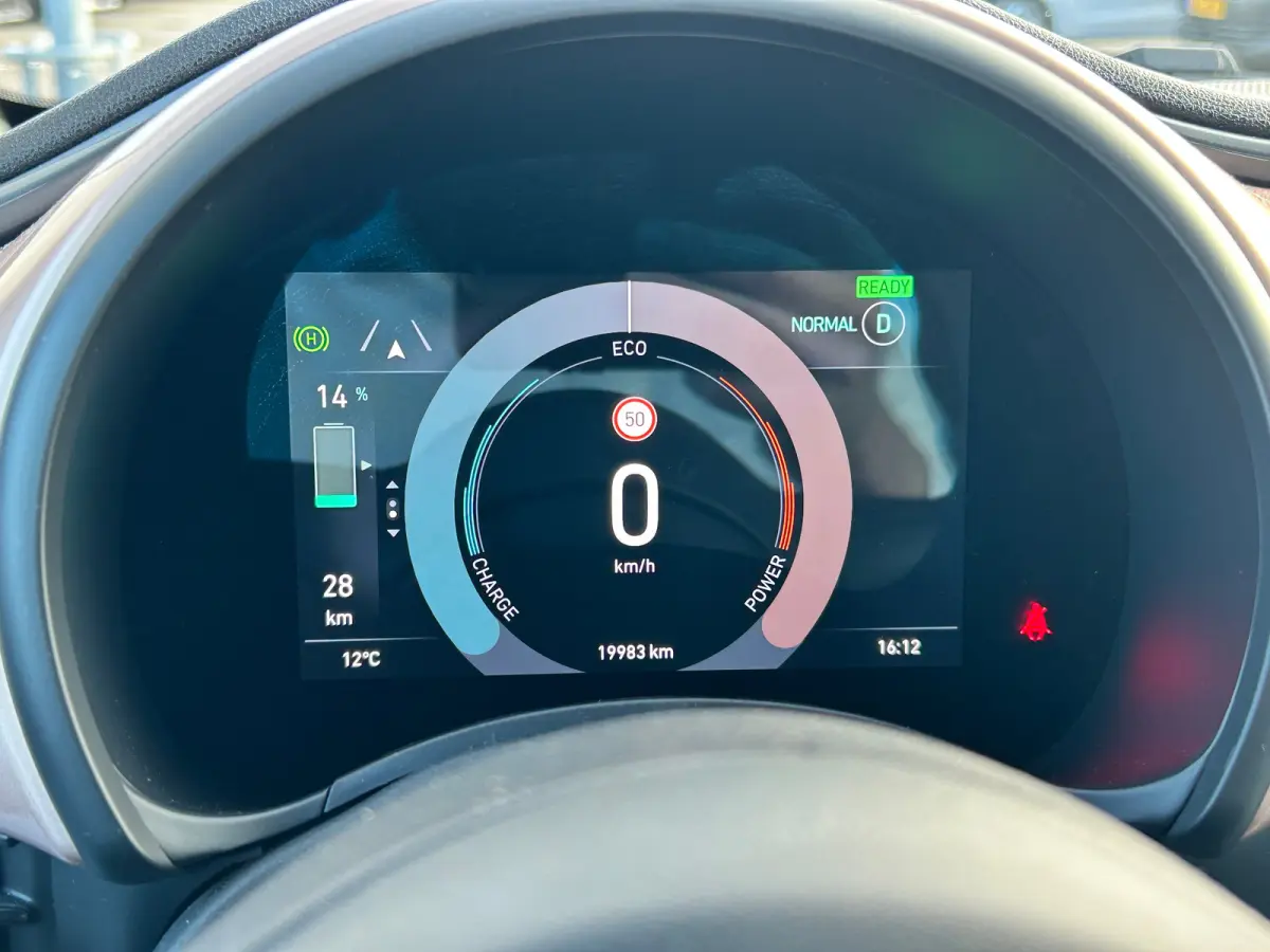 Passion 42 kWh Keyless Start | Apple CarPlay/Android Auto | Climate Controle | Cruise Controle | Lichtmetalen velgen | | Airco | Apple Carplay/Android Auto|telefoonintegratie premium | Boord