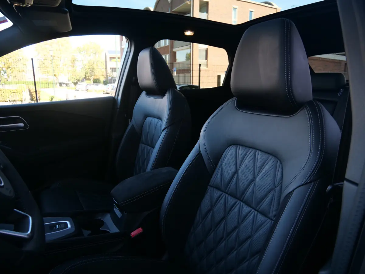 1.3 MHEV Xtronic Tekna Plus 158 Pk Automaat Navi / DAB / Apple Carplay / Pano-dak / Leer / Winterpakket