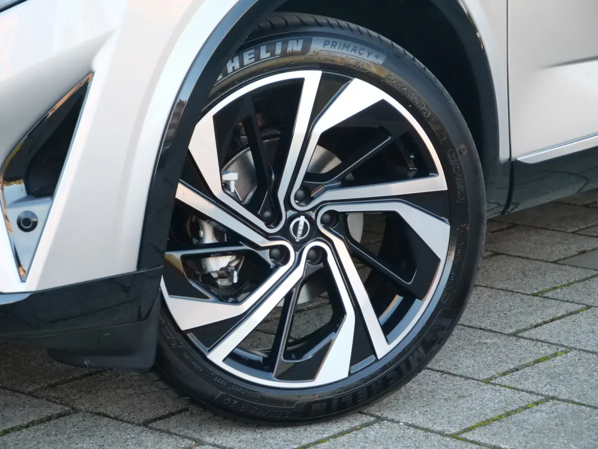 1.3 MHEV Xtronic Tekna Plus 158 Pk Automaat Navi / DAB / Apple Carplay / Pano-dak / Leer / Winterpakket