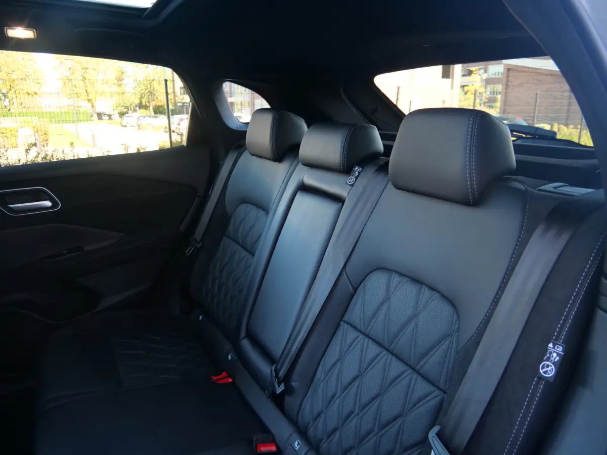 1.3 MHEV Xtronic Tekna Plus 158 Pk Automaat Navi / DAB / Apple Carplay / Pano-dak / Leer / Winterpakket