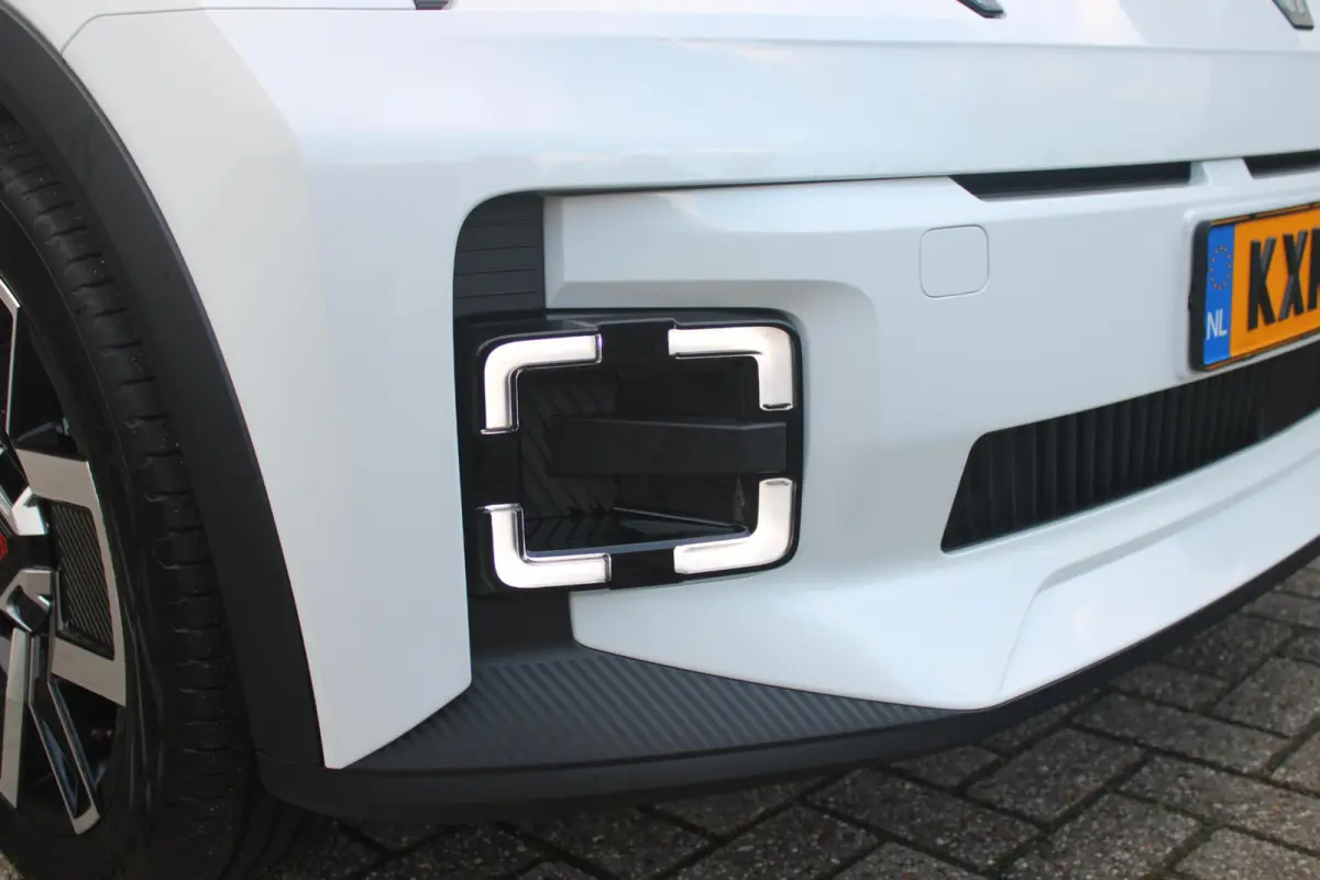 COMFORT RANGE TECHNO 150PK 52 kWh *NIEUWE AUTO!* | PACK WINTER TECHNO: (ELEKTRISCH VERWARMBARE VOORSTOELEN, ELEKTRISCH VERWARMBAAR STUURWIEL, BESTUUDERSSTOEL MET ELEKTRSCH VERSTELBARE LENDES