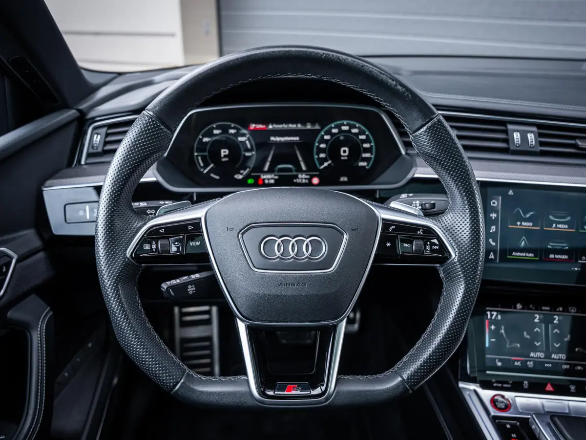 SQ8 S quattro 115 kWh - Pano l Matrix l B&O l RS seats