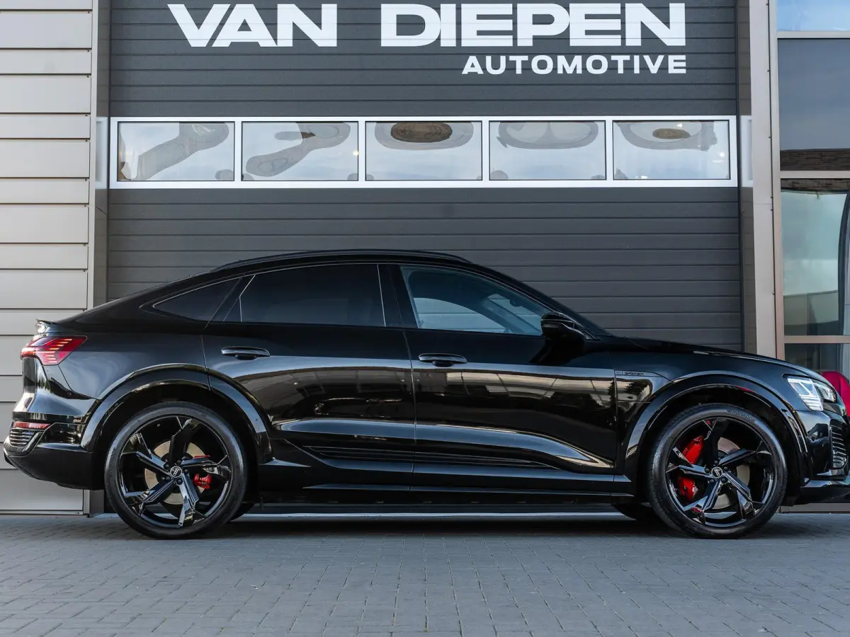 SQ8 S quattro 115 kWh - Pano l Matrix l B&O l RS seats