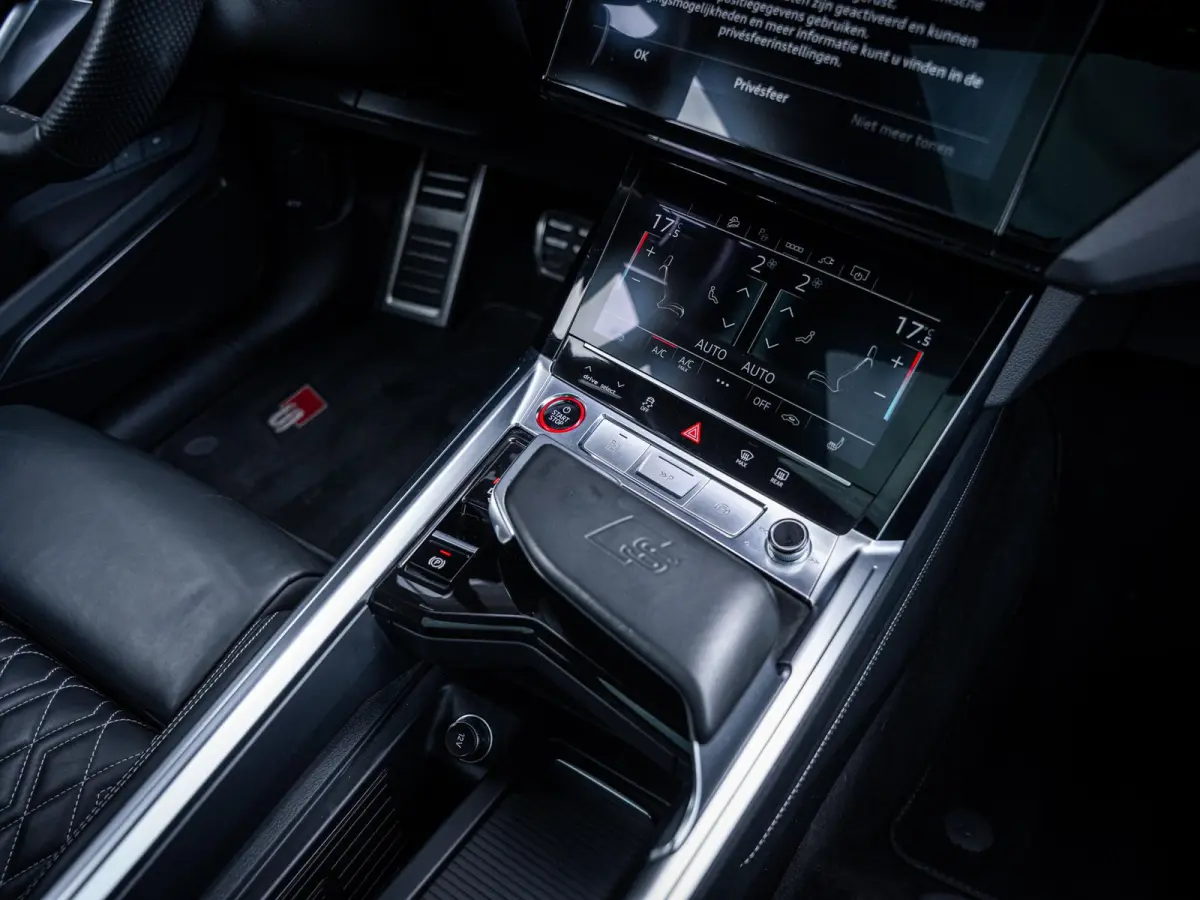 SQ8 S quattro 115 kWh - Pano l Matrix l B&O l RS seats