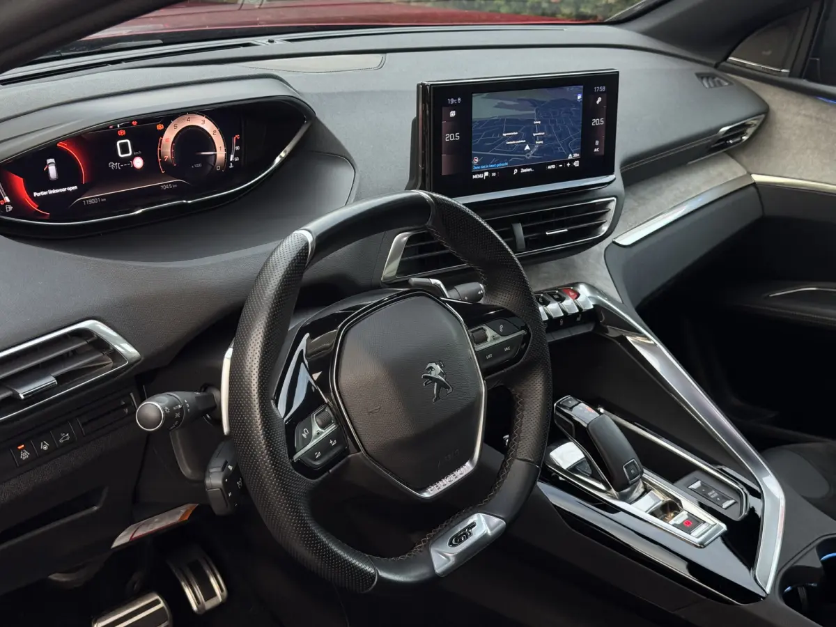 1.6 PureTech Blue Lease GT Pano | Trekhaak |  Memory | Focal |