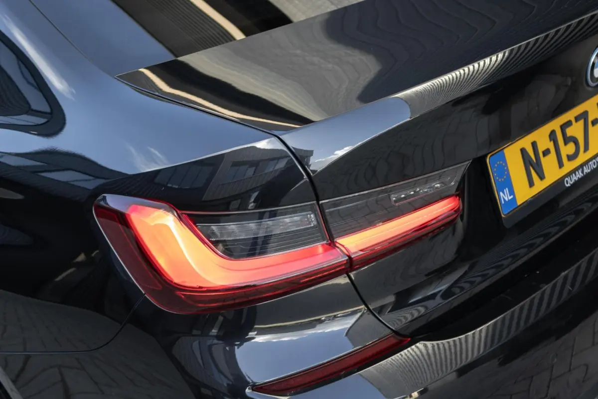 320e M-Sport High Executive | LASER | CARPLAY | LEER | STOELVERWARMING