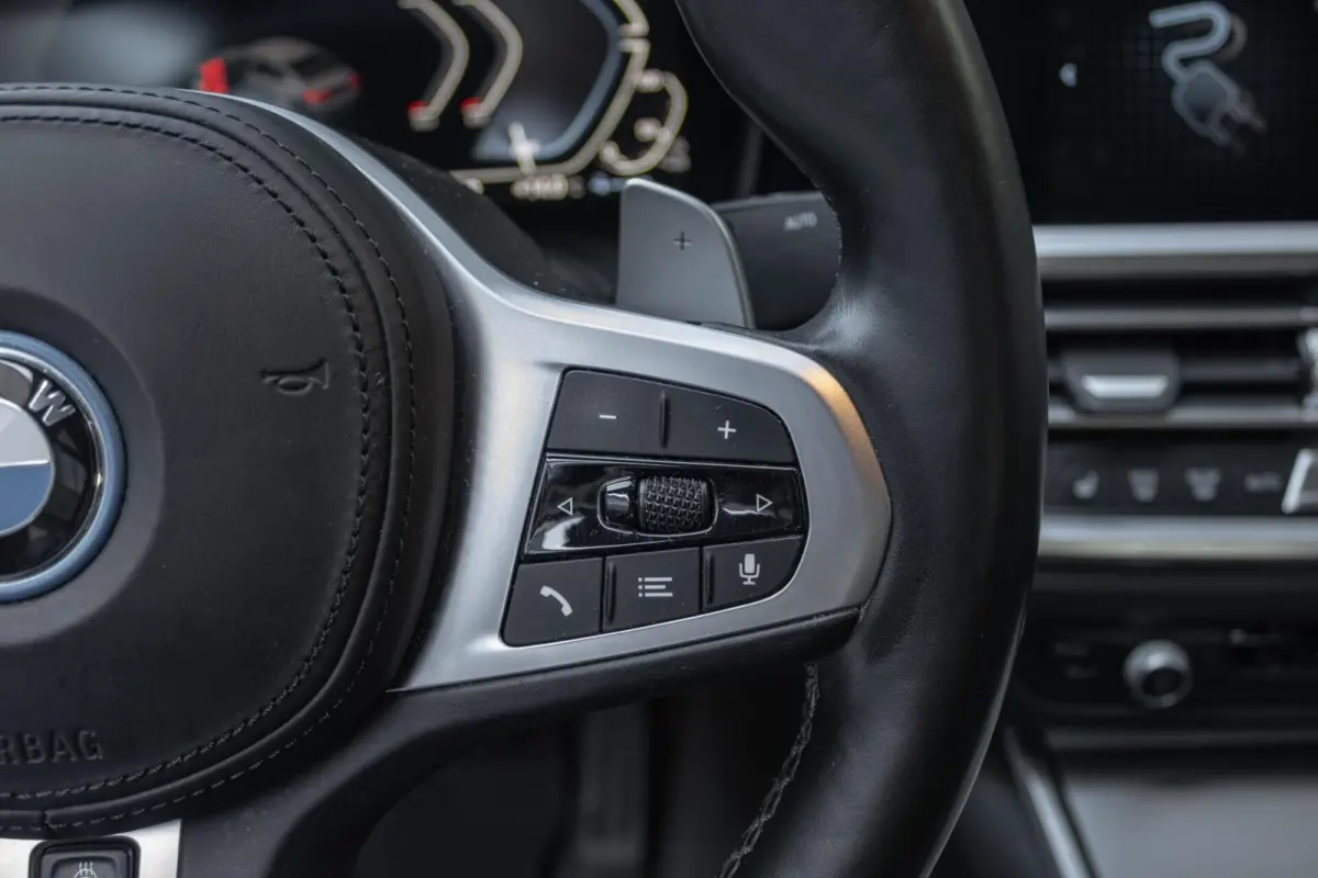 320e M-Sport High Executive | LASER | CARPLAY | LEER | STOELVERWARMING