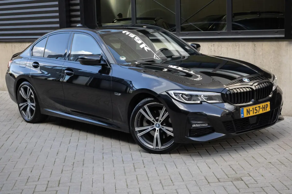 320e M-Sport High Executive | LASER | CARPLAY | LEER | STOELVERWARMING