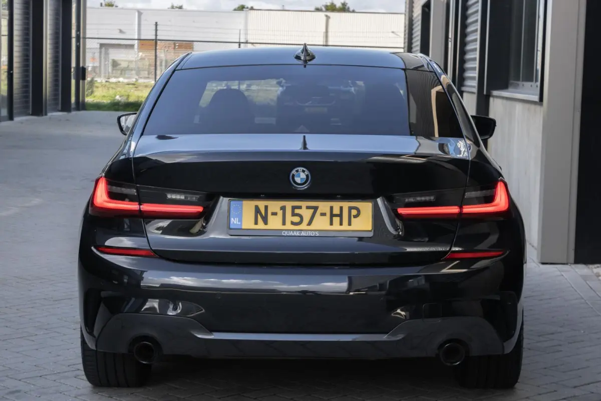 320e M-Sport High Executive | LASER | CARPLAY | LEER | STOELVERWARMING