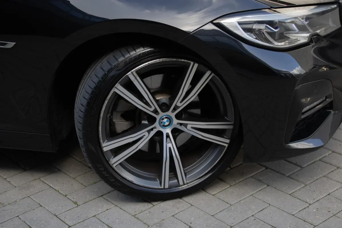 320e M-Sport High Executive | LASER | CARPLAY | LEER | STOELVERWARMING