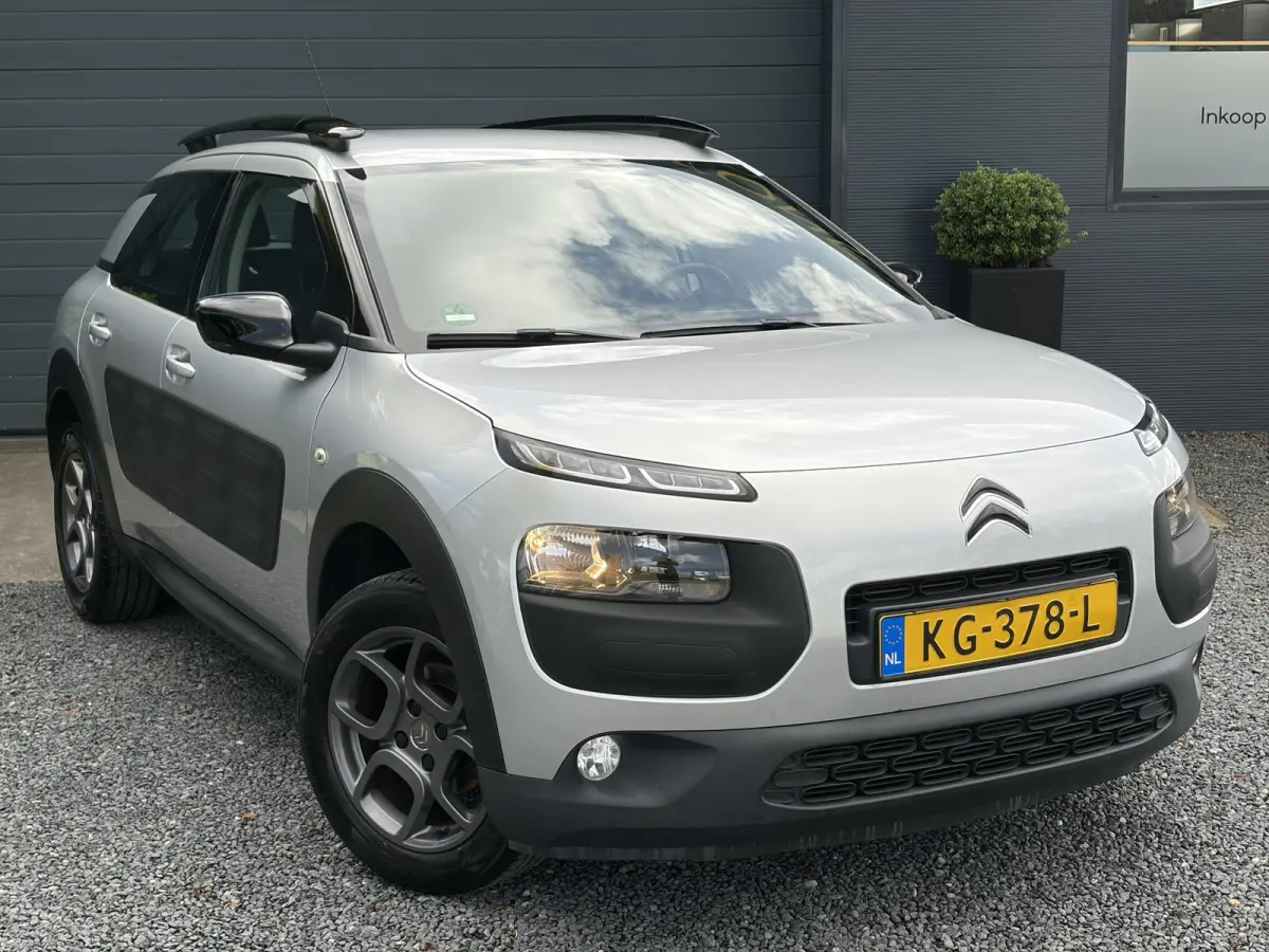 1.2 PureTech Feel ✓2 Eigenaar✓D-riem vv in 05-2021✓Navi✓Clima✓Cruise✓Pdc✓110pk✓Lm velgen✓N.A.P✓Apk tot 02-2027