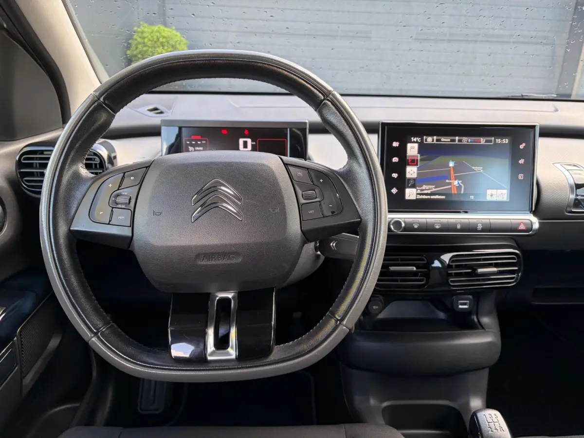 1.2 PureTech Feel ✓2 Eigenaar✓D-riem vv in 05-2021✓Navi✓Clima✓Cruise✓Pdc✓110pk✓Lm velgen✓N.A.P✓Apk tot 02-2027