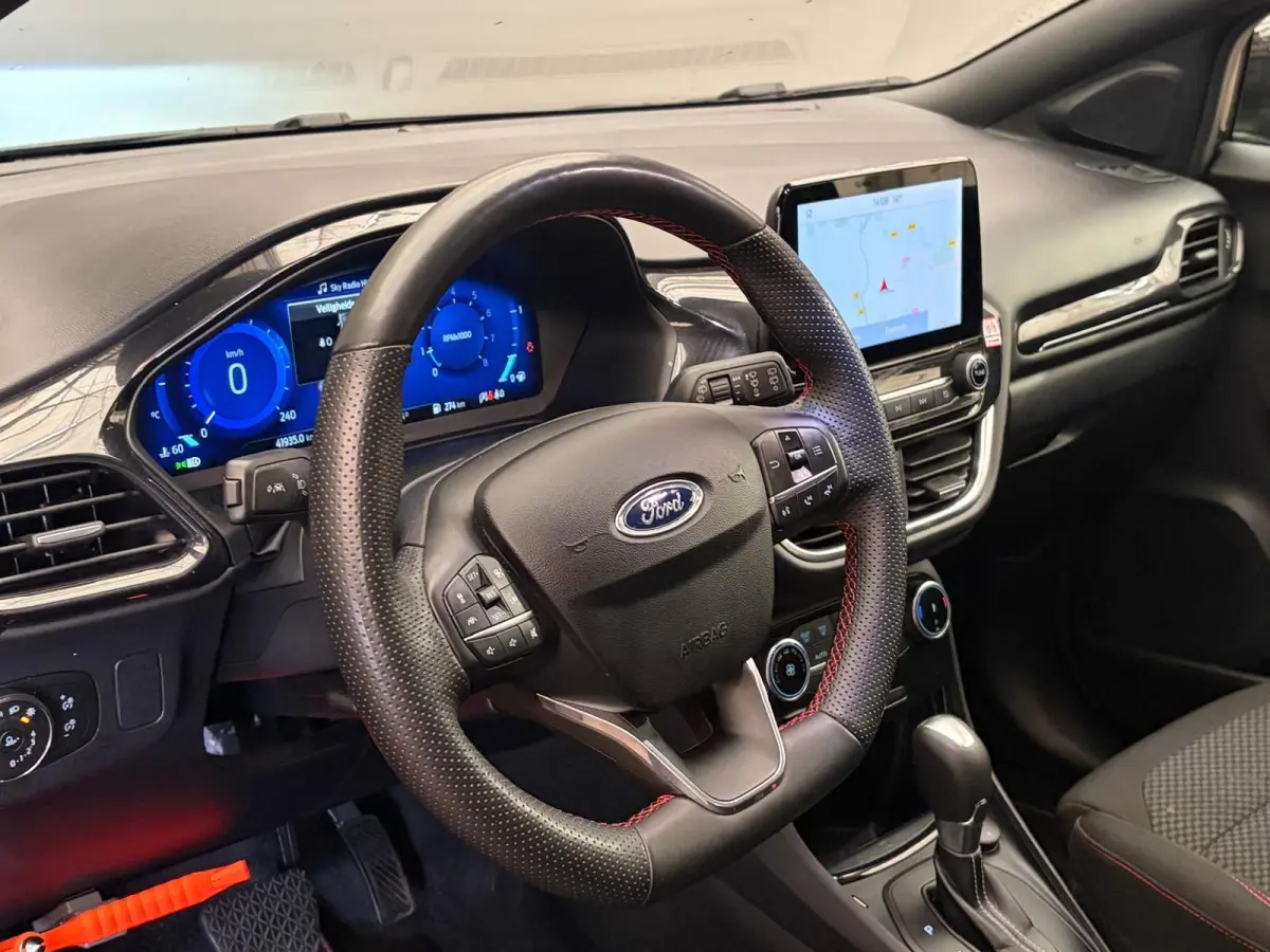 1.0 EcoBoost ST-Line | Achteruitrijcamera | Airco (automatisch) | Apple Carplay/Android Auto|telefoonintegratie premium