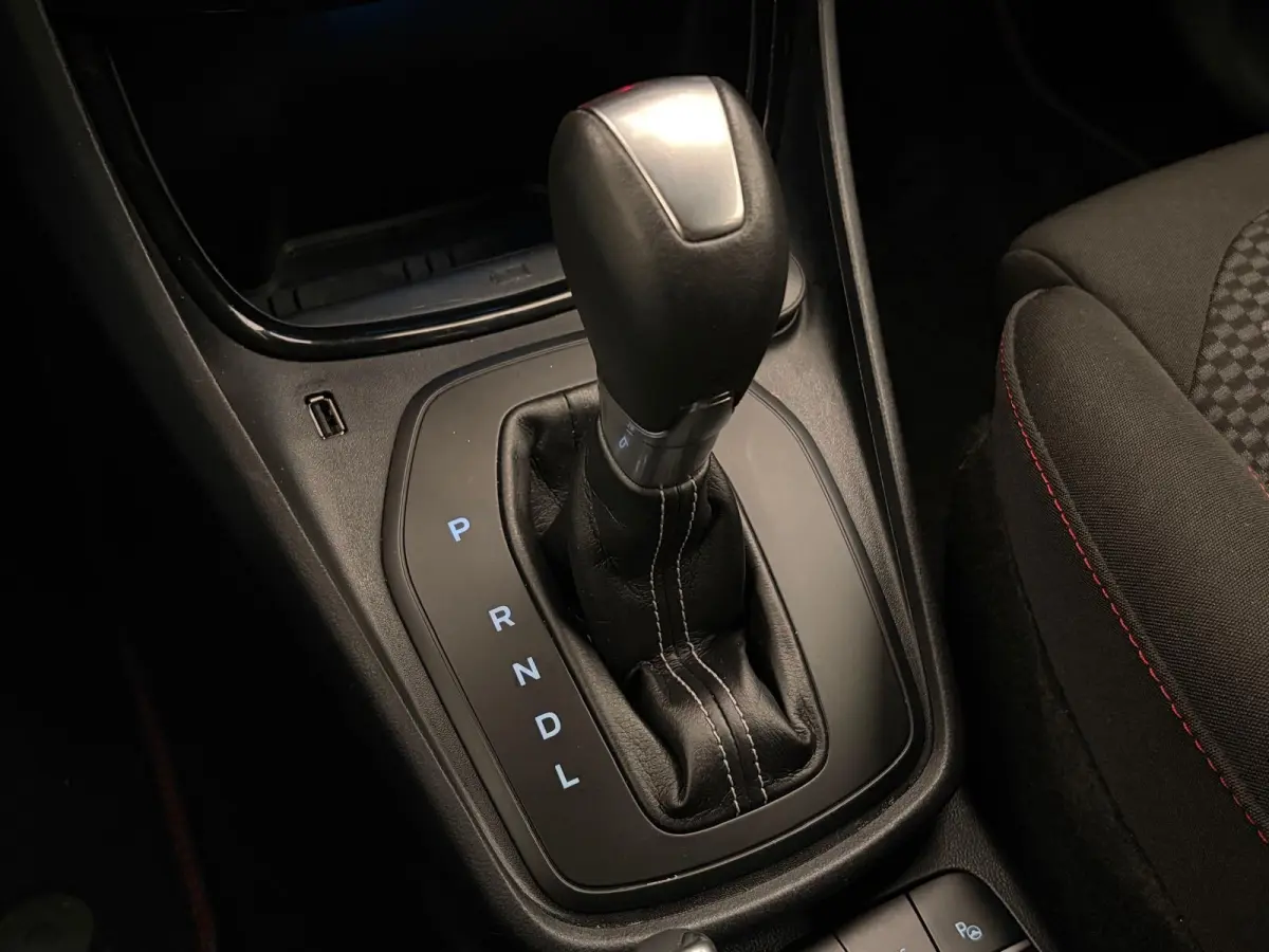 1.0 EcoBoost ST-Line | Achteruitrijcamera | Airco (automatisch) | Apple Carplay/Android Auto|telefoonintegratie premium