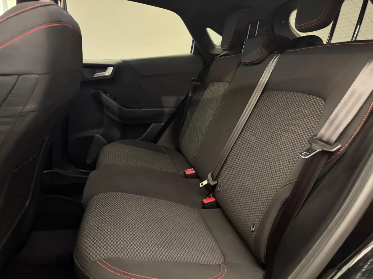 1.0 EcoBoost ST-Line | Achteruitrijcamera | Airco (automatisch) | Apple Carplay/Android Auto|telefoonintegratie premium