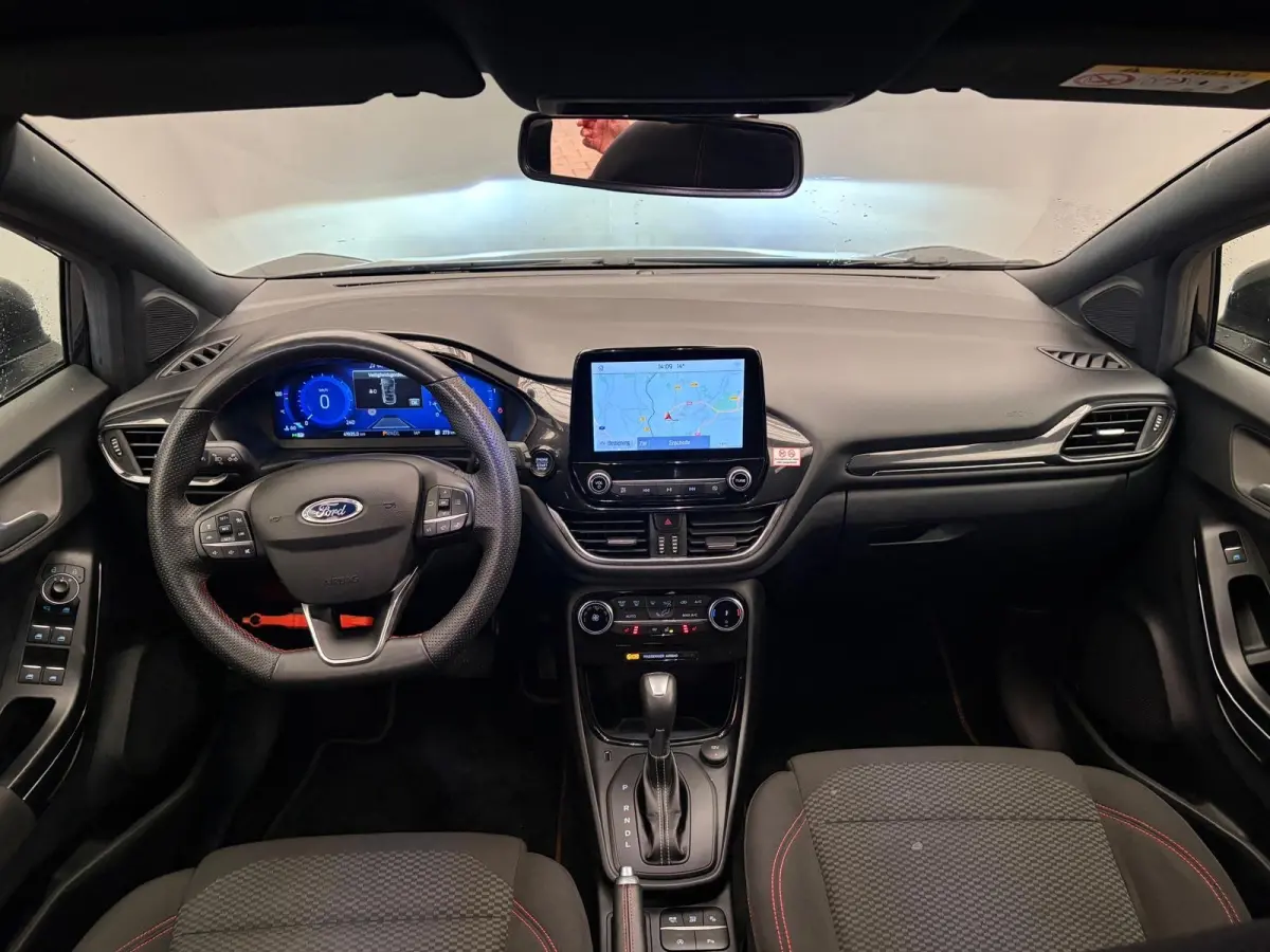 1.0 EcoBoost ST-Line | Achteruitrijcamera | Airco (automatisch) | Apple Carplay/Android Auto|telefoonintegratie premium