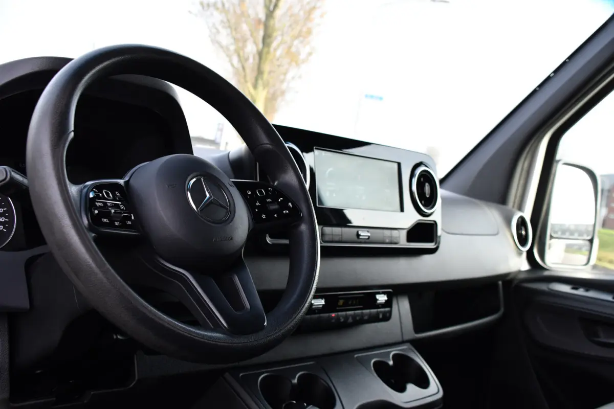 316 2.2 CDI L2H2 PB Edition Full Options! 360 Camera, Cruise, LED, Carplay, 10,5'' Mbux, Stoelverwarming, NAVI, Automaat, Uniek!